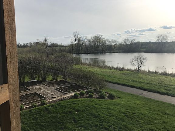 3rd image of 1888 White Lake Dr