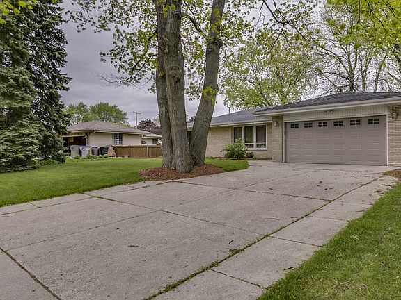 4th image of 5616 S Lorene Ave