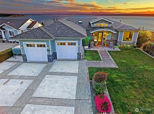 1385 Crestview Dr, Camano Island, WA