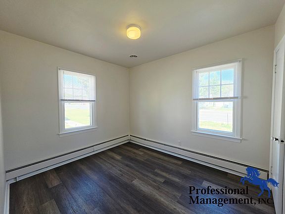 5th image of 828 Broadwater Ave