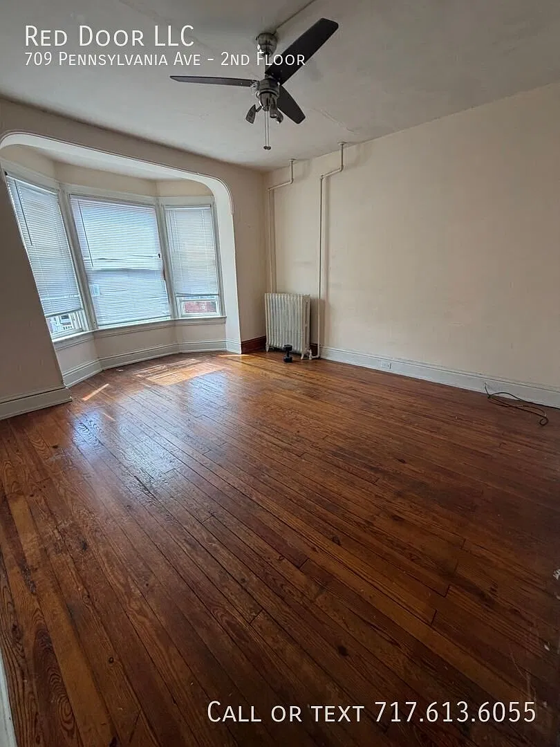 3bd 1.5 bath Apartment in the Avenues — Photo 3