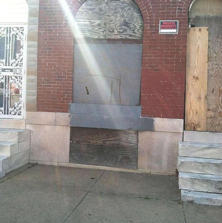 2nd image of 1222 N Montford Ave