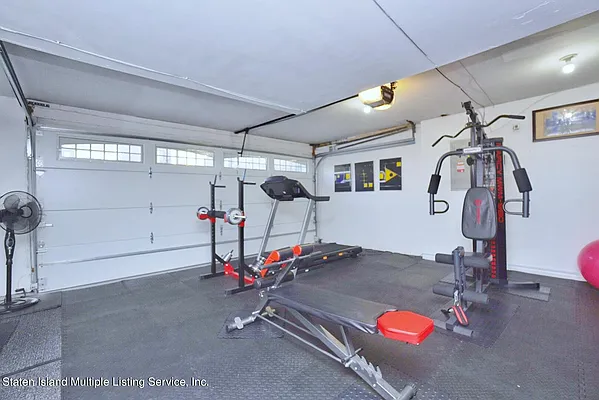 Sold by Remax Edge | media 45