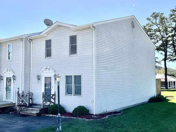 102 Glendale Ave, Princeton, WV 24740