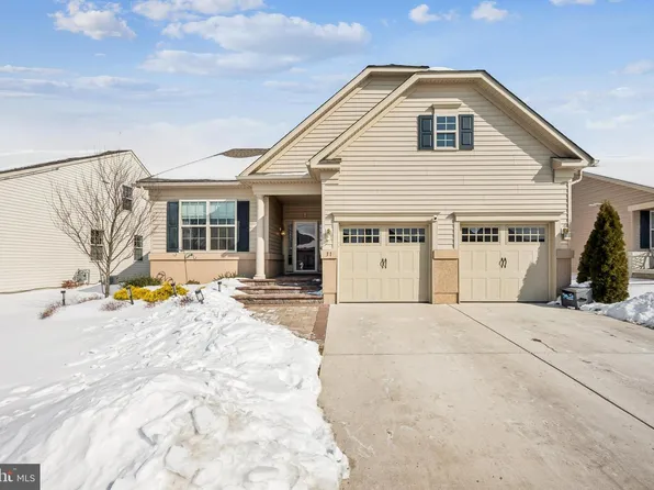 31 Ravenna Dr, West Berlin, NJ 08091
