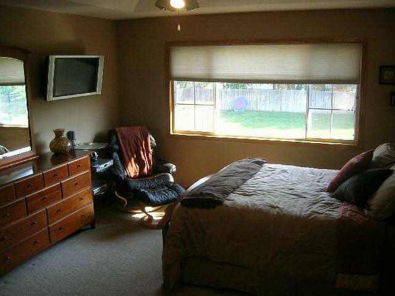 5th image of 1751 Lakeland Dr