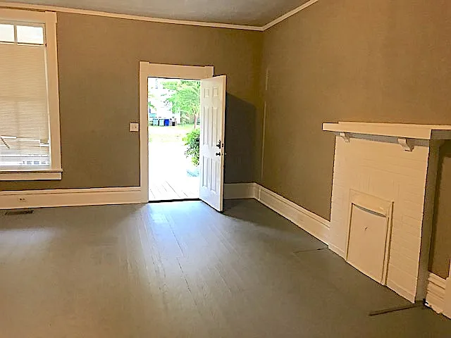 627 W Broad St — Photo 6