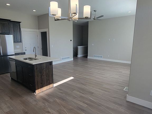 3rd image of 6983 S Cedarwood Ln