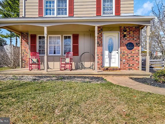 3rd image of 200 Princeton Ln