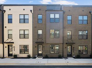 105 Glass Ln, Baltimore, MD 21230