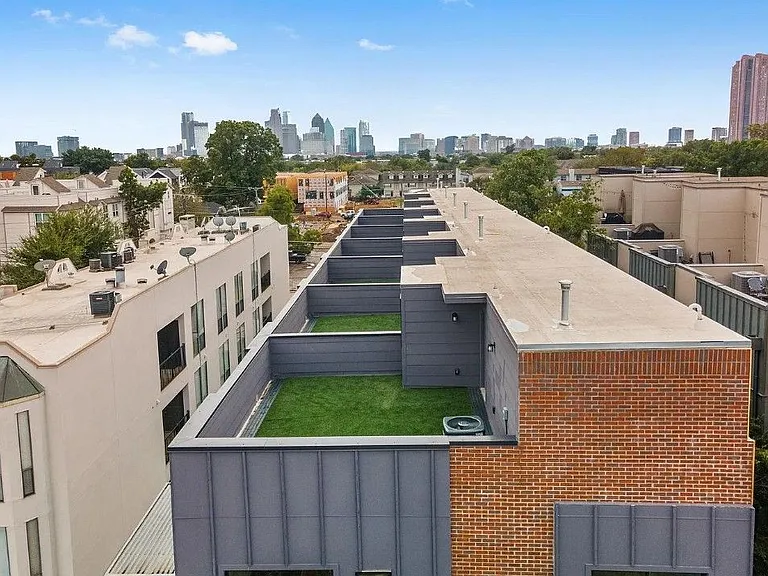 2006 N Fitzhugh Ave #1 — Photo 12