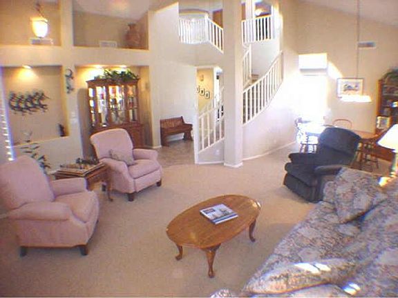 2nd image of 2733 S Drexel Avenue