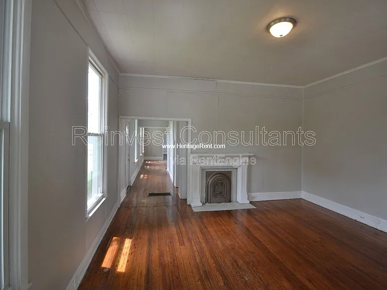 3321 Carlisle Ave — Photo 2