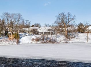 122 Fradette Ave, Peterborough, ON K9J1T5