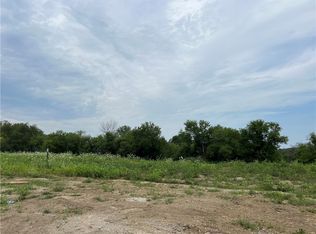 563 SE Walnut Woods Dr, West Des Moines, IA 50265