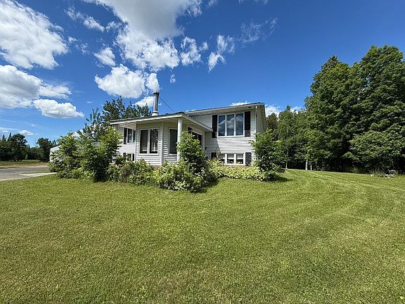 2nd image of 25651 Alvwood Rd NE