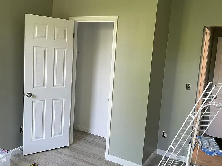 912 Adelaide St #204 — Photo 1