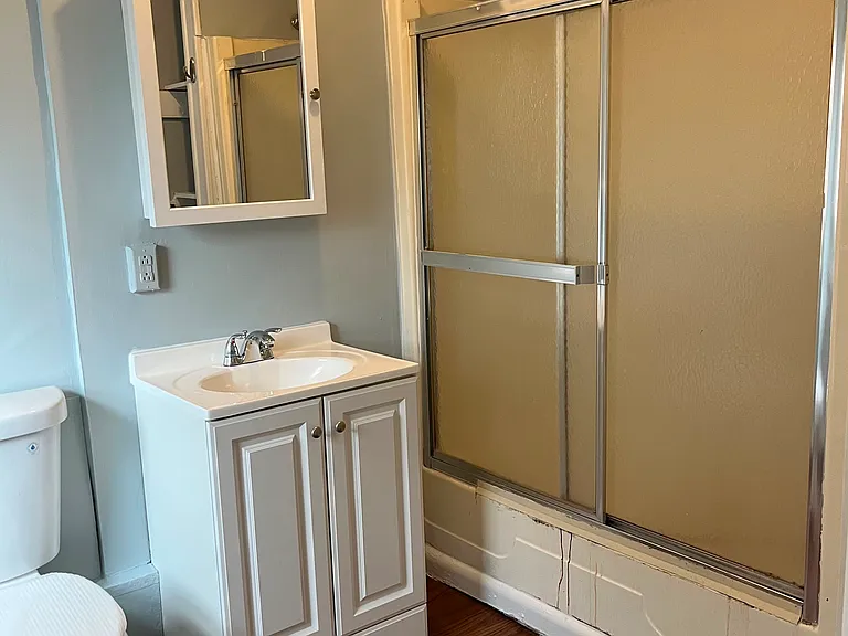 582 S Main St #2 — Photo 8