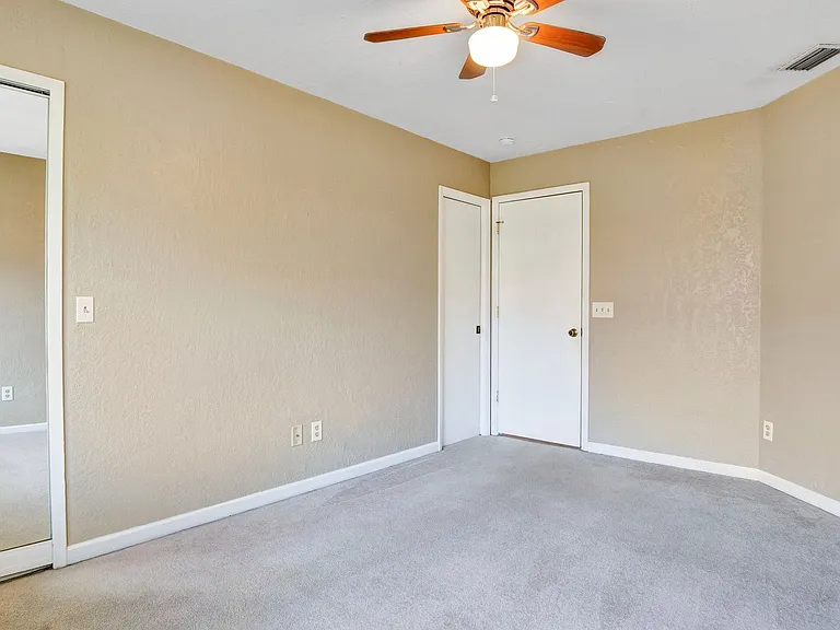 6019 Scotchwood Gln #204 — Photo 9