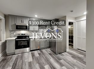 3035 64th Ave SW APT 2, Seattle, WA 98116