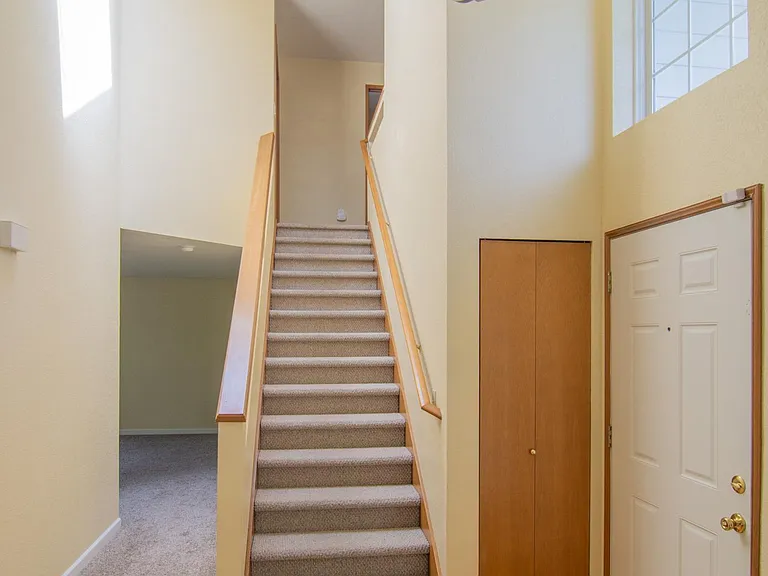 22924 SE 282nd St — Photo 6