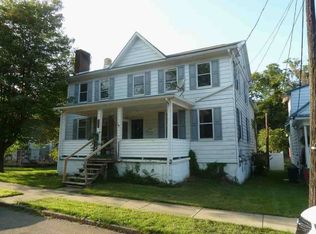 3 Riverside Dr, Freeport, PA 16229