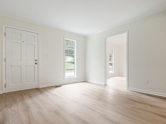 4th image of 6279 Tyler Loop Rd