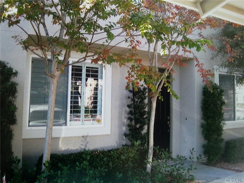 1st image of 27556 Papillion St Unit 2