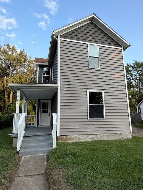 1st image of 1126 Burt St