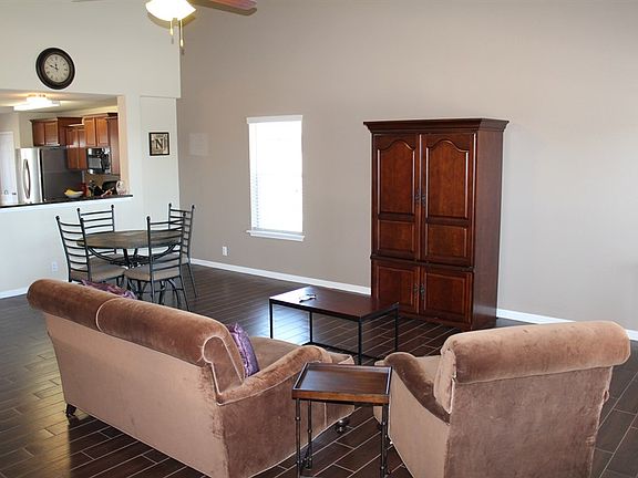 3rd image of 223 Adriana Ln