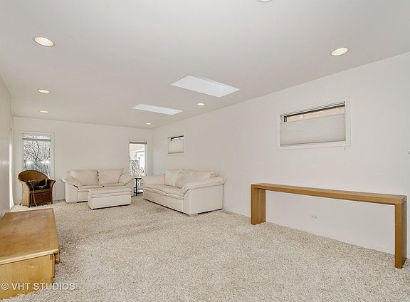 4th image of 9240 Karlov Ave
