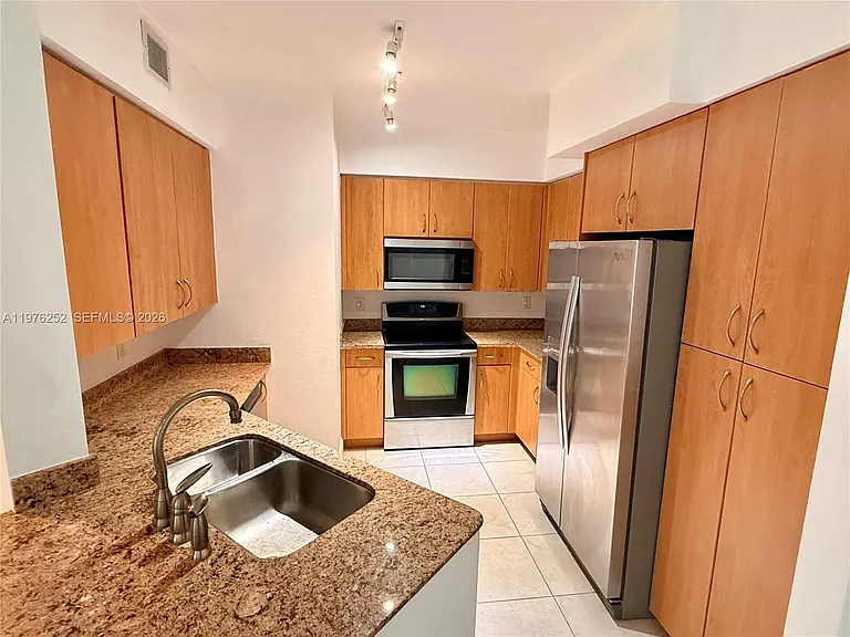 1830 Radius Dr #817 — Photo 6