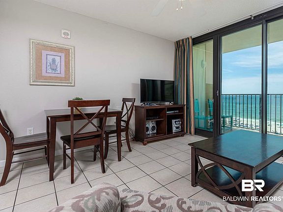 4th image of 533 W Beach Blvd #603