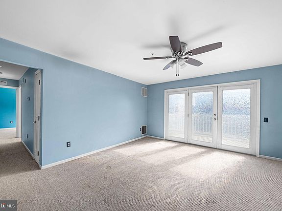 5th image of 1502 Waters Edge Dr #83