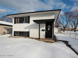 1117 New York St, Waukegan, IL 60085