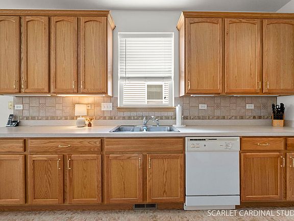 5th image of 739 Bohannon Cir
