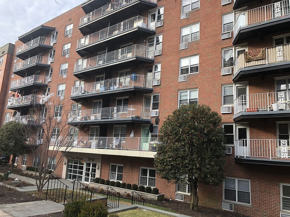 1st image of 13981 35th Ave APT 7J