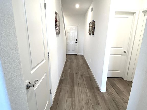 4th image of 3024-4081 Newfoundland Dr