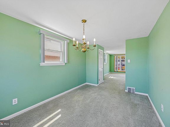 4th image of 3527 Primrose Rd