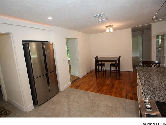 4th image of 1375 James St