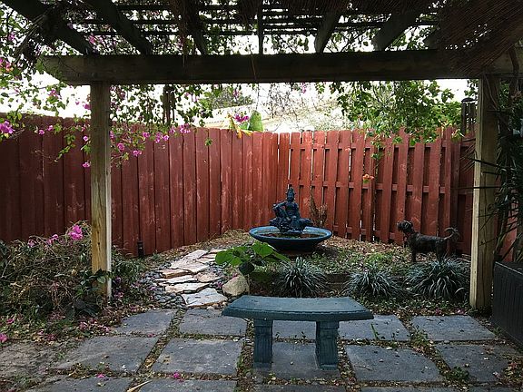 Pergola & water fountain 