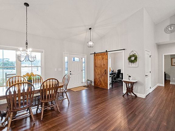 5th image of 2905 Sunnyside Rd