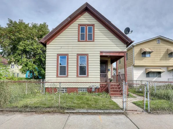 2422 North Holton STREET, Milwaukee, WI 53212