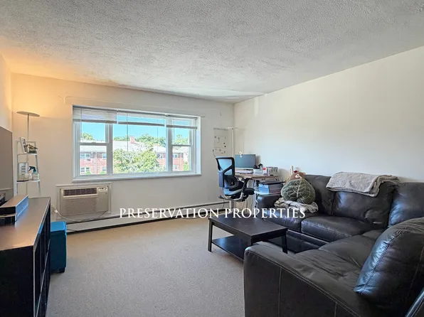 1077 Chestnut St, Newton, MA