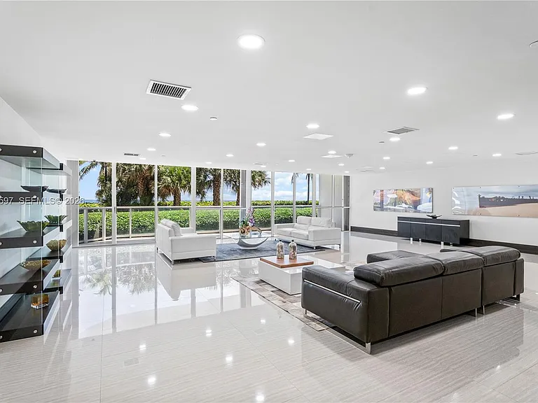 16485 Collins Ave #35C — Photo 20