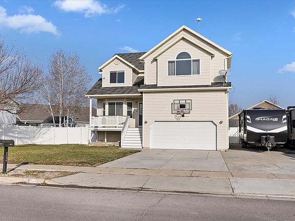 2nd image of 2544 W 1675 N