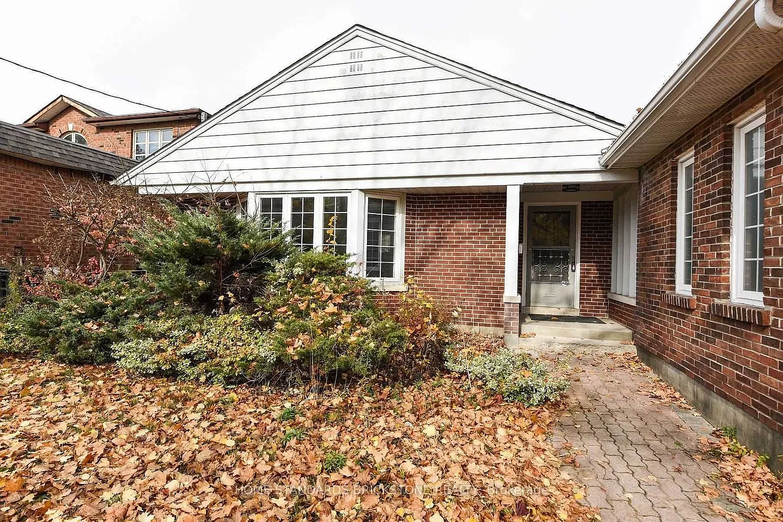 3 bed, $4,200 — Photo 1