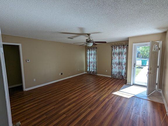 4th image of 1082 Pueo Ct