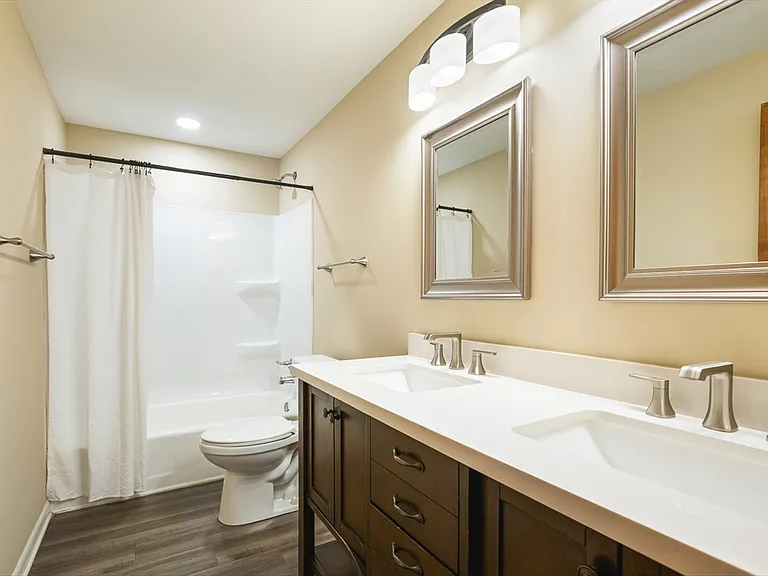 3735 Highcrest Rd — Photo 8