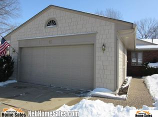 7100 Oldpost Rd #15, Lincoln, NE 68506